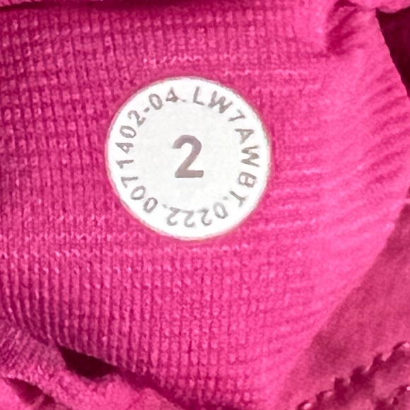 Lululemon Hotty Hot Low-Rise Lined Short 4" - Picture 10 of 14